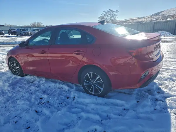 3KPF24AD1NE460540 2022 KIA FORTE - Image 2