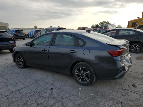 3KPF24AD1NE461607 2022 KIA FORTE - Image 2