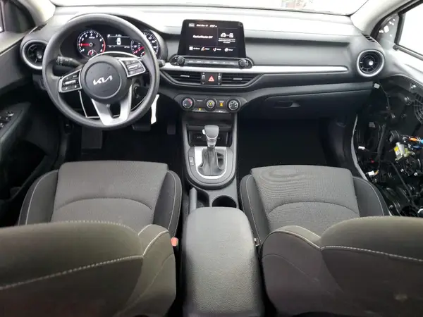 3KPF24AD1NE461882 2022 KIA FORTE - Image 8