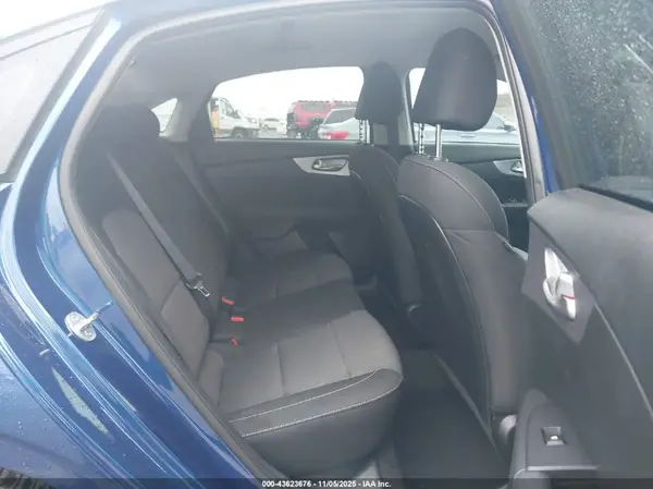 3KPF24AD1NE463535 2022 KIA FORTE - Image 8