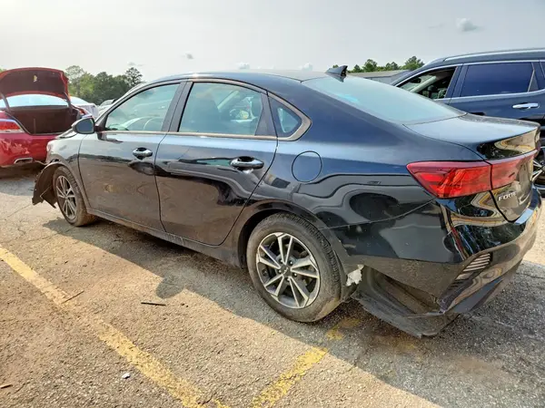 3KPF24AD1NE464300 2022 KIA FORTE - Image 2