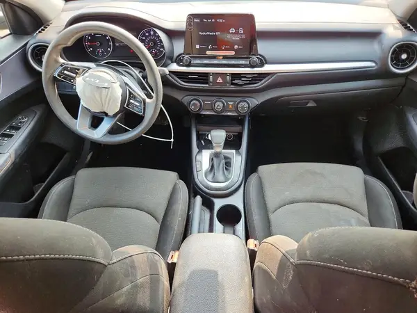3KPF24AD1NE464300 2022 KIA FORTE - Image 8