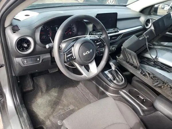 3KPF24AD1NE468265 2022 KIA FORTE - Image 8