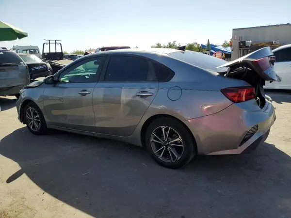 3KPF24AD1NE468542 2022 KIA FORTE - Image 2