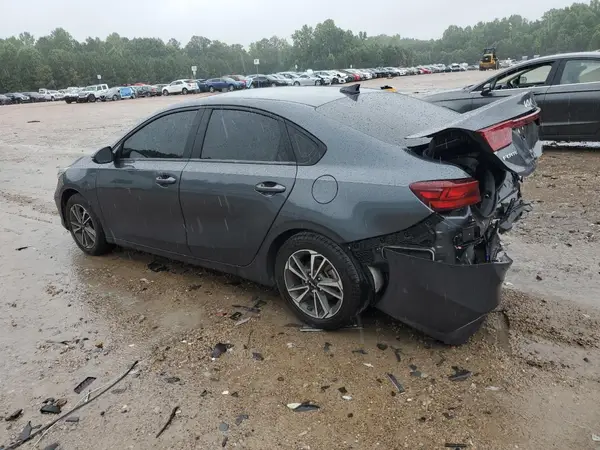 3KPF24AD1NE471277 2022 KIA FORTE - Image 2