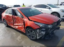 3KPF24AD1NE472235 2022 KIA FORTE