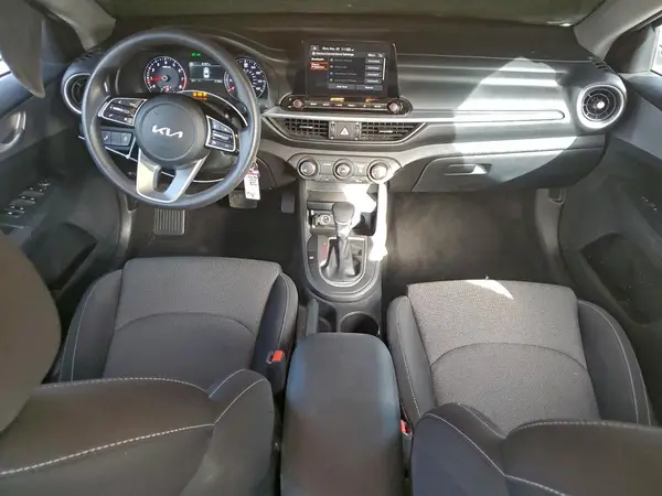 3KPF24AD1NE474874 2022 KIA FORTE - Image 8