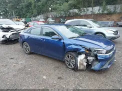 3KPF24AD1NE475555 2022 KIA FORTE