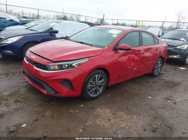 3KPF24AD1NE476012 2022 KIA FORTE - Image 2