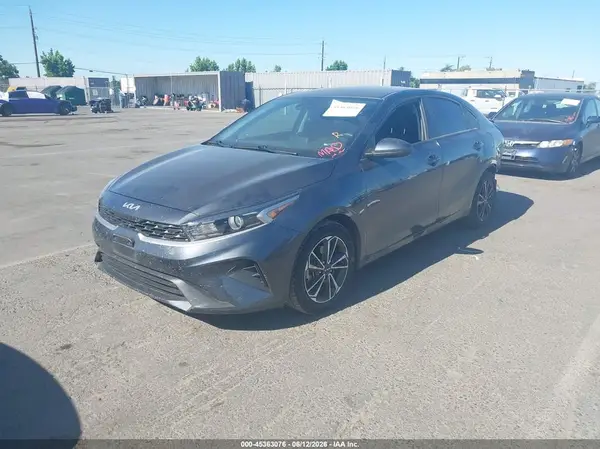 3KPF24AD1NE477967 2022 KIA FORTE - Image 2