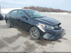 3KPF24AD1NE481985 2022 KIA FORTE