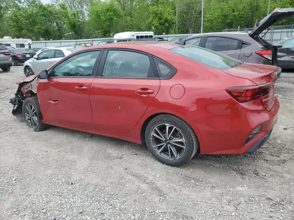 3KPF24AD1NE482974 2022 KIA FORTE - Image 2