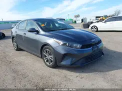 3KPF24AD1NE483512 2022 KIA FORTE