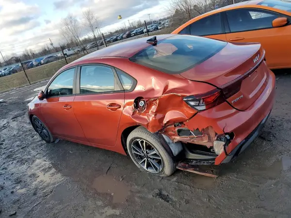 3KPF24AD1NE486863 2022 KIA FORTE - Image 2