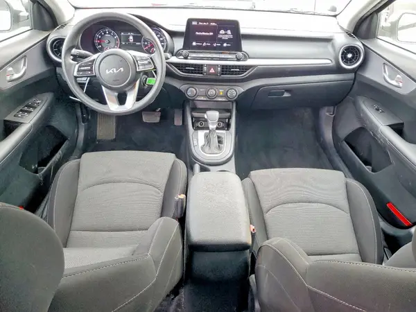 3KPF24AD1NE487026 2022 KIA FORTE - Image 8