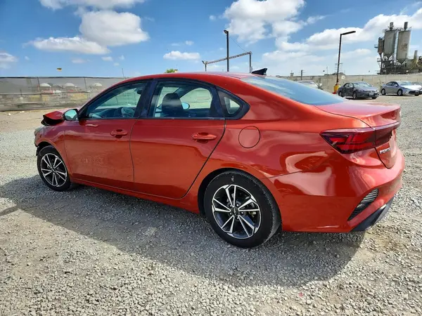 3KPF24AD1NE487186 2022 KIA FORTE - Image 2