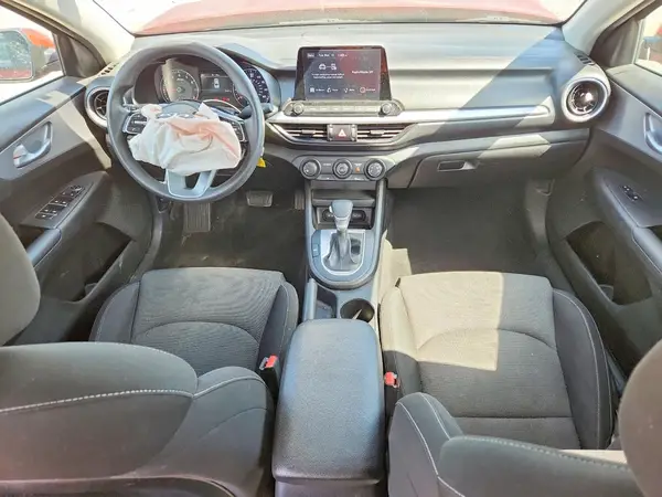 3KPF24AD1NE487186 2022 KIA FORTE - Image 8