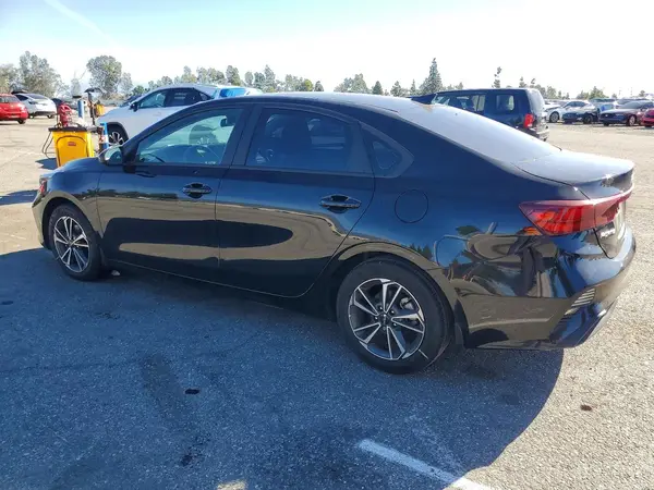 3KPF24AD1NE487768 2022 KIA FORTE - Image 2