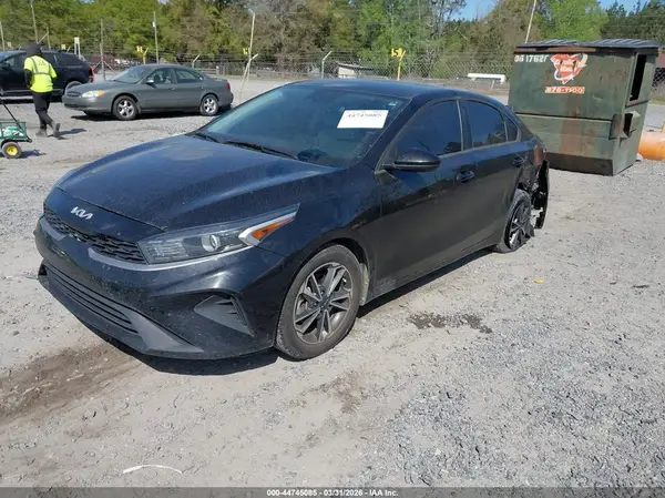 3KPF24AD1NE493876 2022 KIA FORTE - Image 2