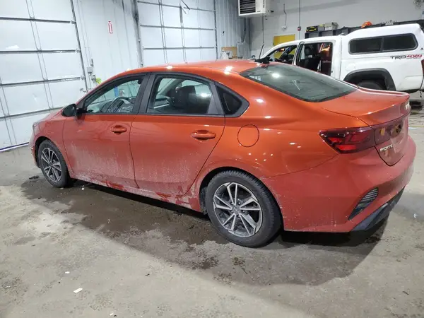 3KPF24AD1NE496051 2022 KIA FORTE - Image 2