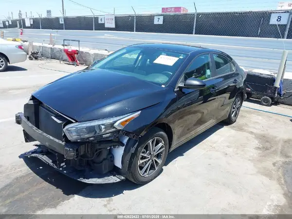 3KPF24AD1NE498088 2022 KIA FORTE - Image 2