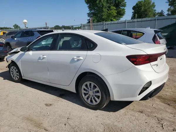 3KPF24AD1NE498401 2022 KIA FORTE - Image 2
