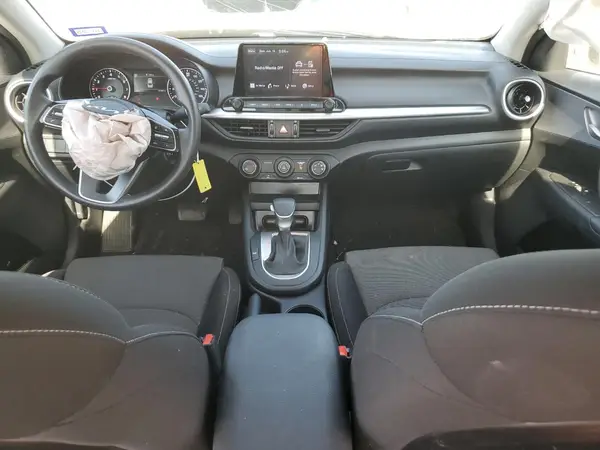 3KPF24AD1NE498401 2022 KIA FORTE - Image 8