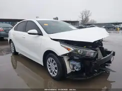 3KPF24AD1NE498902 2022 KIA FORTE