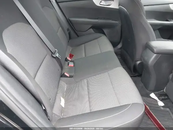 3KPF24AD1NE499368 2022 KIA FORTE - Image 8