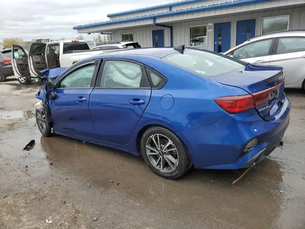 3KPF24AD1NE499743 2022 KIA FORTE - Image 2