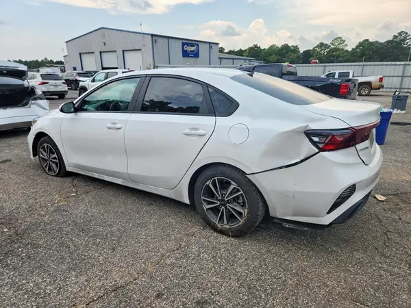 3KPF24AD1NE500650 2022 KIA FORTE - Image 2