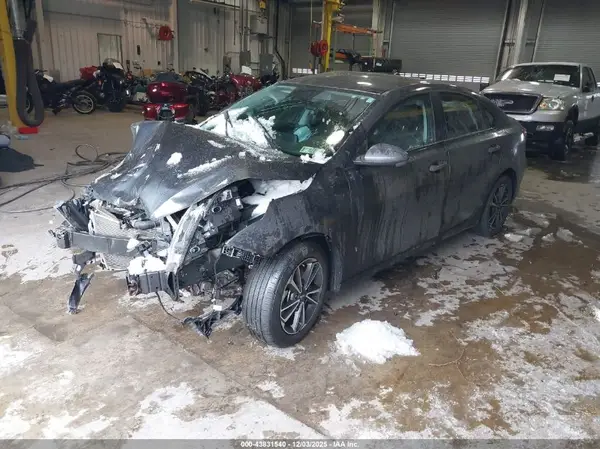 3KPF24AD1NE501118 2022 KIA FORTE - Image 2