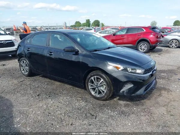 3KPF24AD1NE503709 2022 KIA FORTE - Image 1