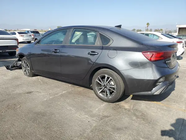 3KPF24AD1PE506631 2023 KIA FORTE - Image 2