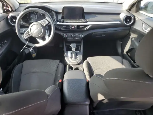 3KPF24AD1PE506631 2023 KIA FORTE - Image 8