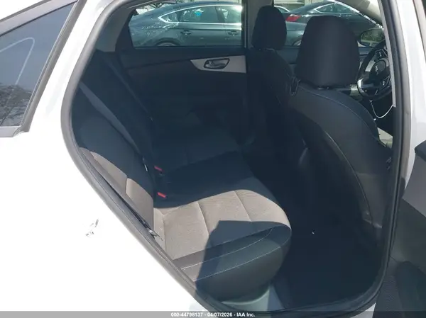 3KPF24AD1PE507164 2023 KIA FORTE - Image 8
