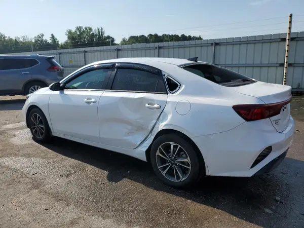 3KPF24AD1PE508766 2023 KIA FORTE - Image 2