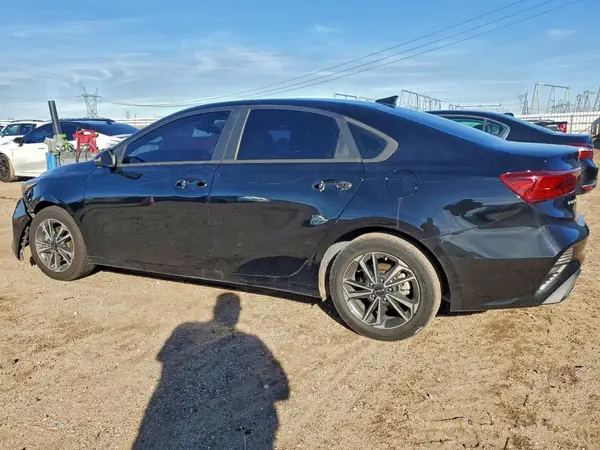 3KPF24AD1PE510095 2023 KIA FORTE - Image 2
