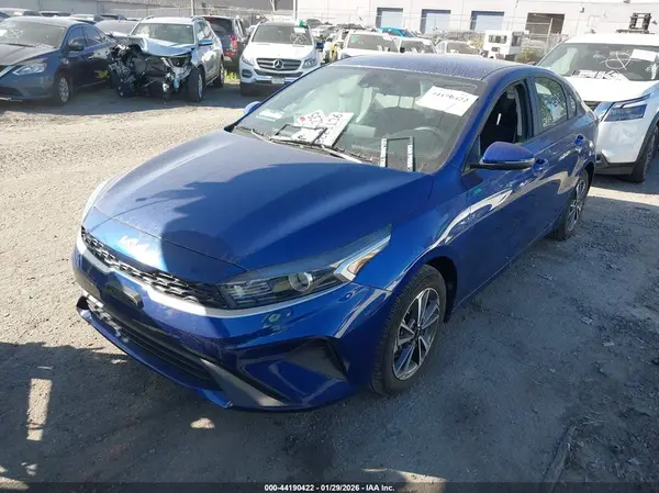 3KPF24AD1PE511554 2023 KIA FORTE - Image 2