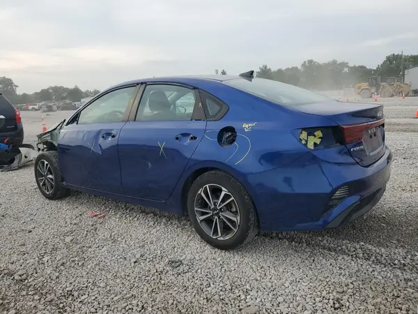 3KPF24AD1PE511876 2023 KIA FORTE - Image 2