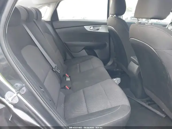 3KPF24AD1PE518911 2023 KIA FORTE - Image 8