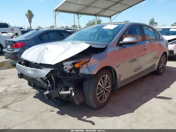 3KPF24AD1PE520190 2023 KIA FORTE - Image 2