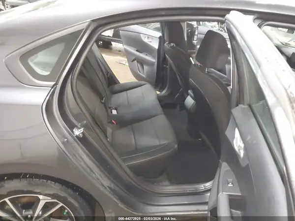 3KPF24AD1PE521825 2023 KIA FORTE - Image 8