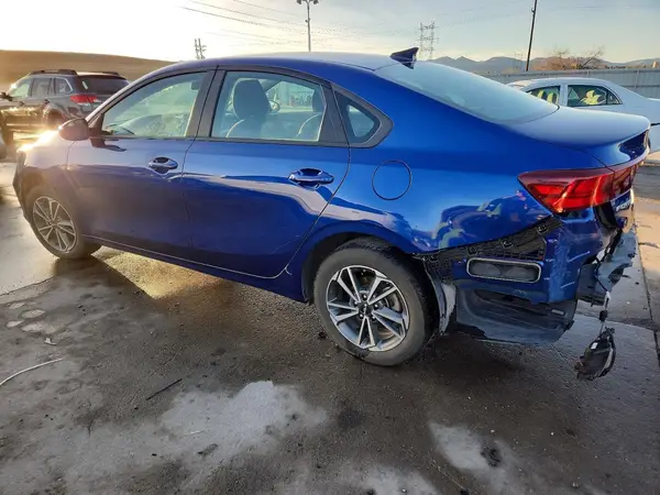 3KPF24AD1PE523218 2023 KIA FORTE - Image 2