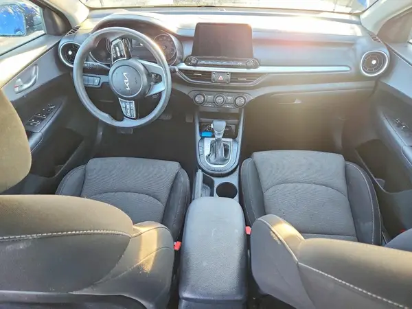 3KPF24AD1PE523218 2023 KIA FORTE - Image 8