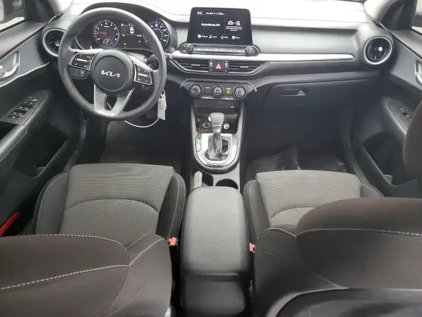 3KPF24AD1PE525373 2023 KIA FORTE - Image 8