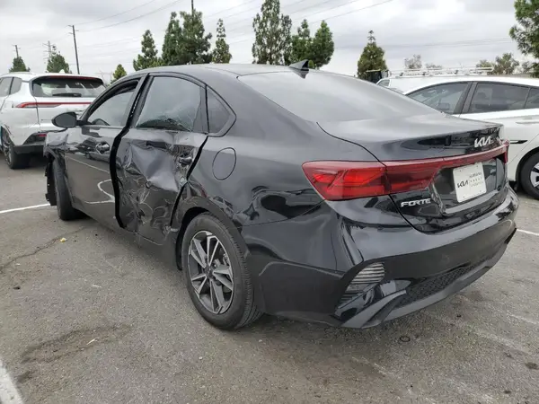 3KPF24AD1PE525423 2023 KIA FORTE - Image 2