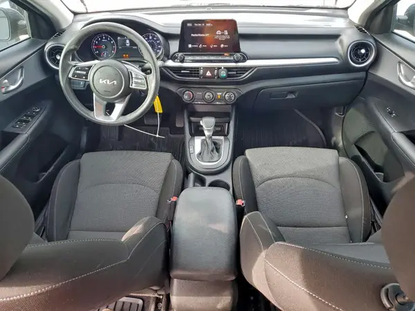 3KPF24AD1PE525762 2023 KIA FORTE - Image 8