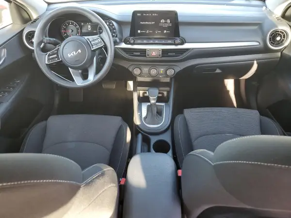 3KPF24AD1PE527740 2023 KIA FORTE - Image 8