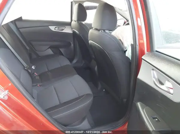 3KPF24AD1PE527897 2023 KIA FORTE - Image 8